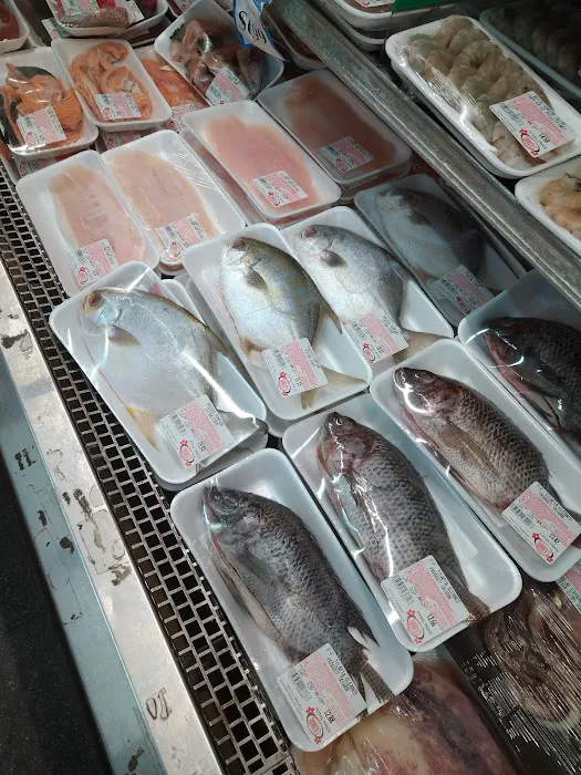 Tamura's Market Hau'ula 7