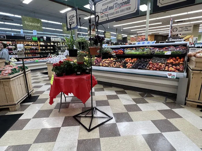Geissler's Supermarket 8