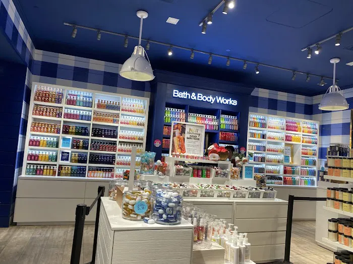 Bath & Body Works 1