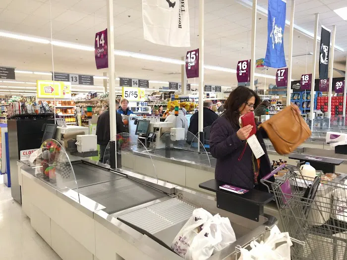 Stop & Shop 9