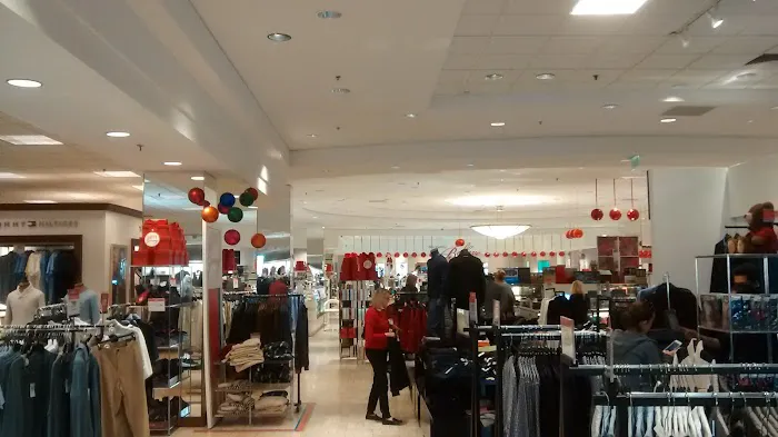 Macy's 9