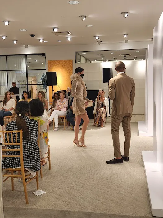 Neiman Marcus 0