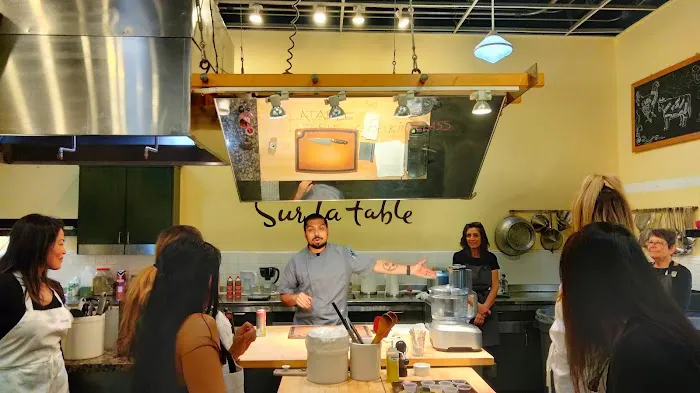 Sur La Table 7