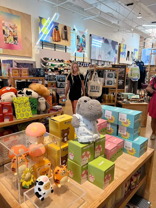 Urban Outfitters 2