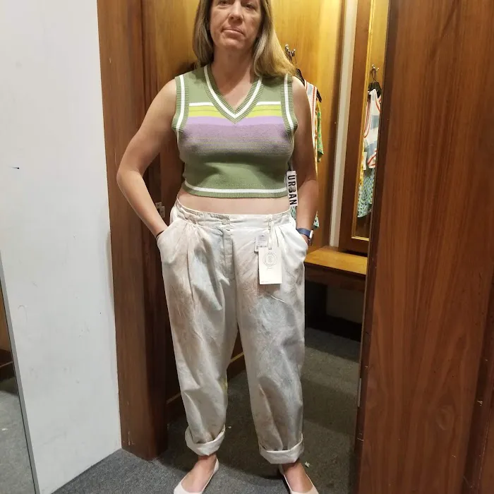 Urban Outfitters 8