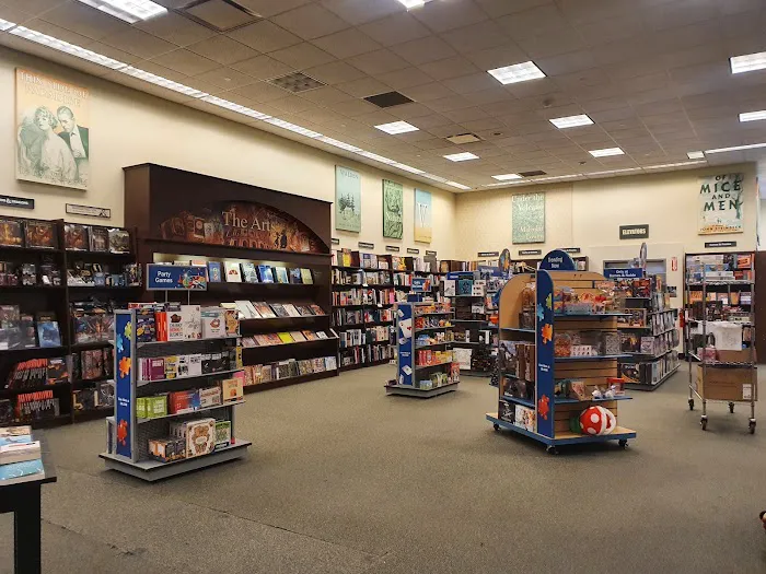 Barnes & Noble 2