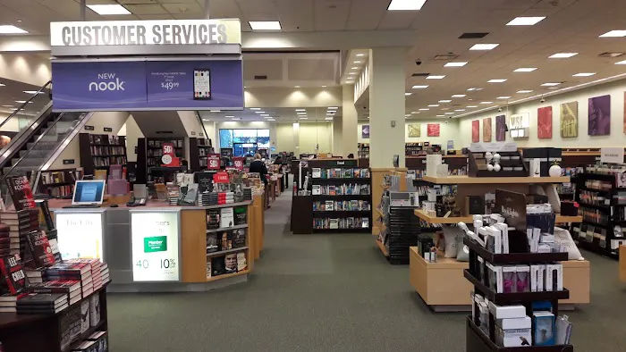 Barnes & Noble 7