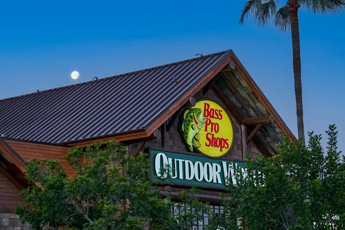 Bass Pro Shops 5
