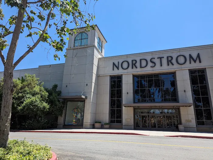 Nordstrom 9