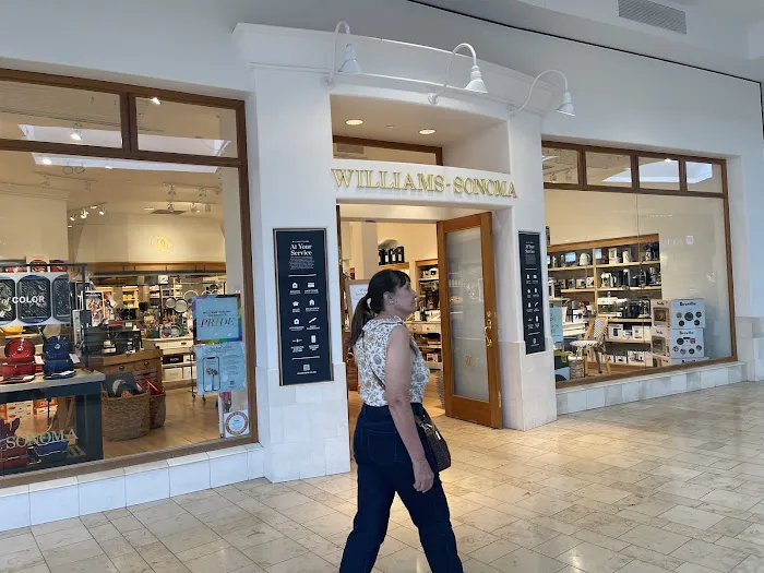 Williams-Sonoma 0