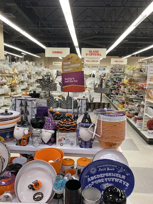 T.J. Maxx & HomeGoods 6