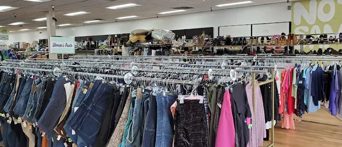 Bella's Voice Thrift Store 3