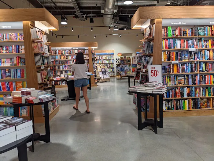 Barnes & Noble 2