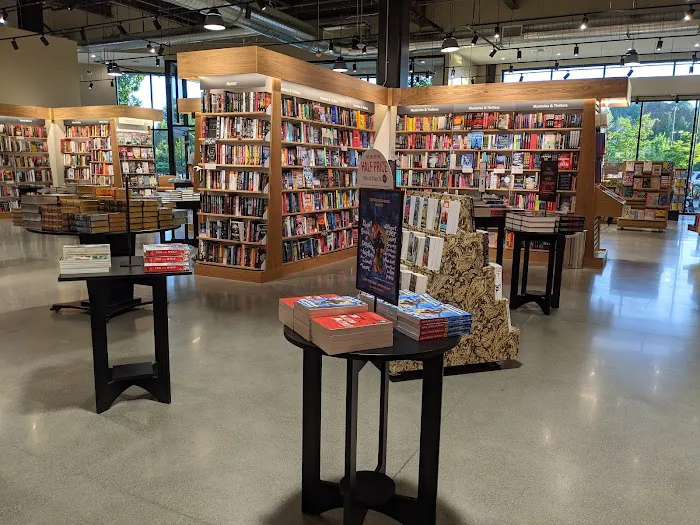 Barnes & Noble 8