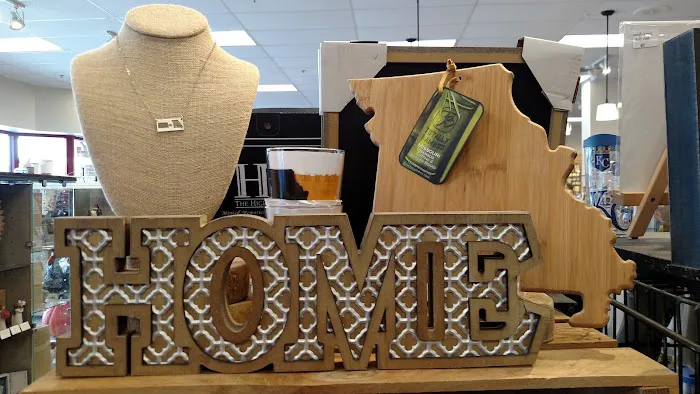 Amy's Hallmark Shop 4
