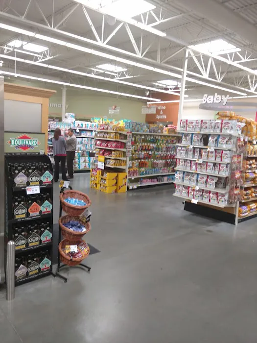 Hy-Vee Grocery Store 7