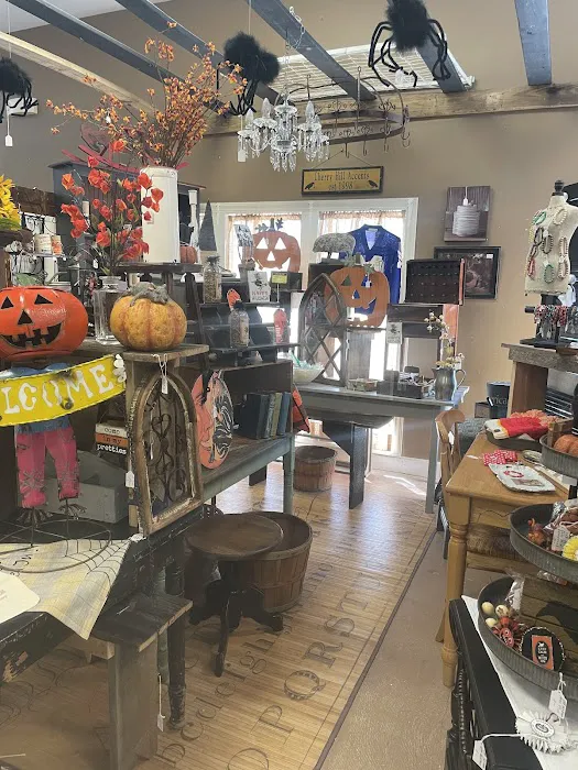 The Parkville Antique Mall 0