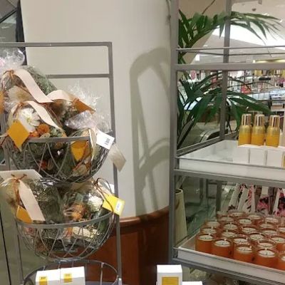 Dillard's