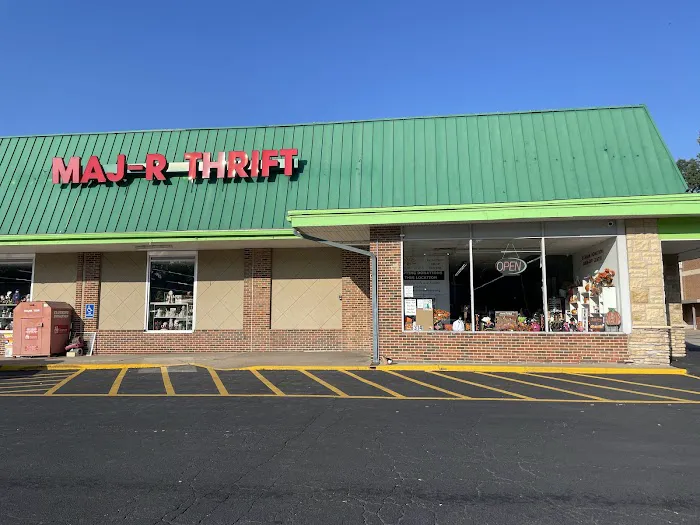 MAJ-R Thrift & Discount 6