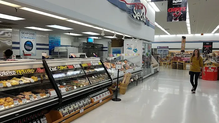 Hy-Vee Grocery Store 9
