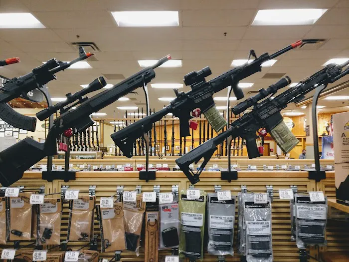 Bass Pro Shops 4