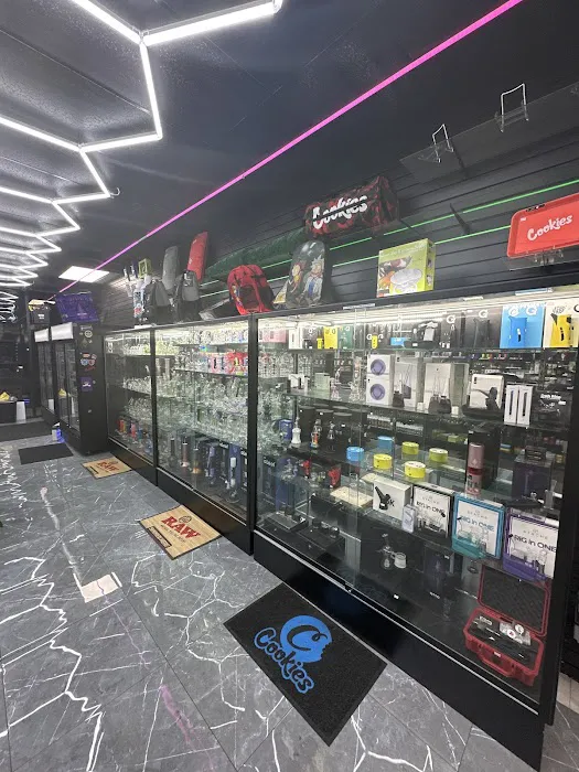 Selected Smoke Shop 0