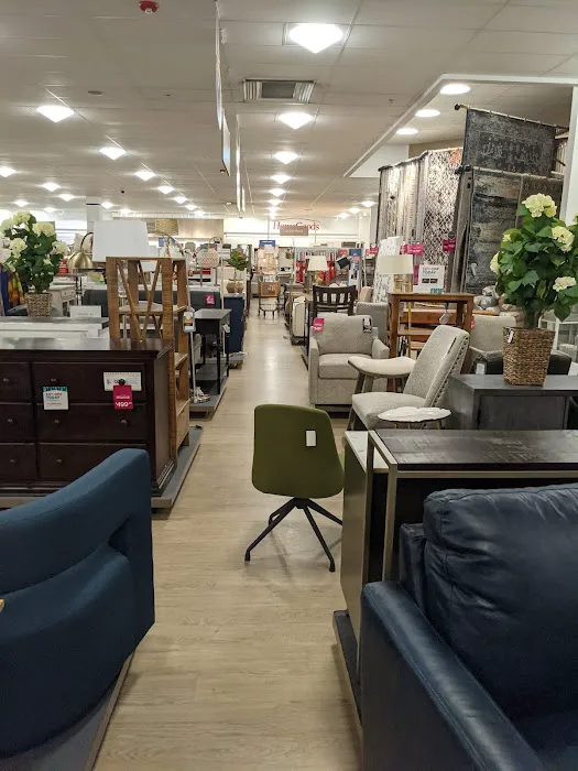 Marshalls & HomeGoods 1