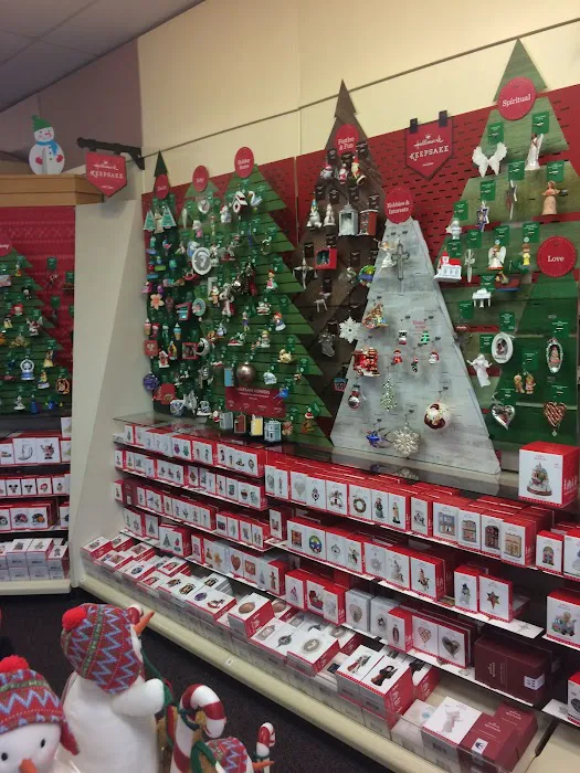 Banner's Hallmark Shop 5