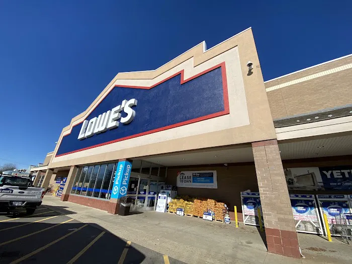 Lowe's Garden Center 0