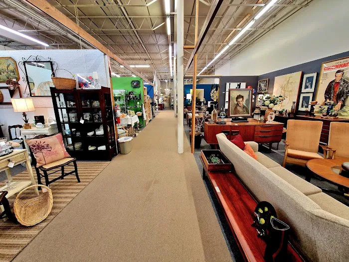 West End Antiques Mall 7