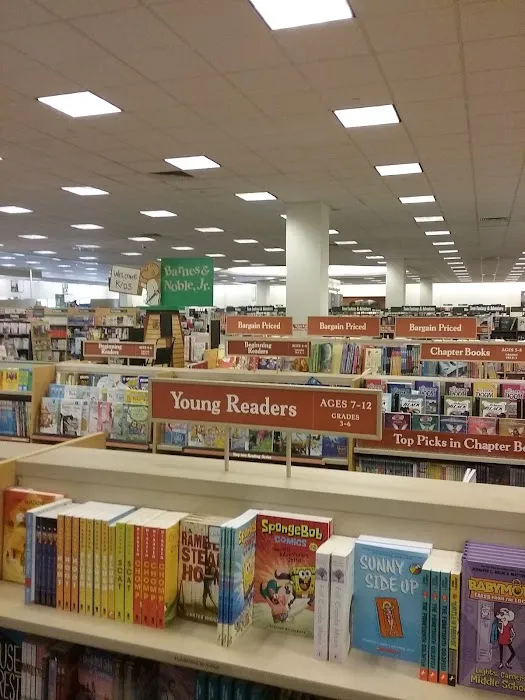 Barnes & Noble 8