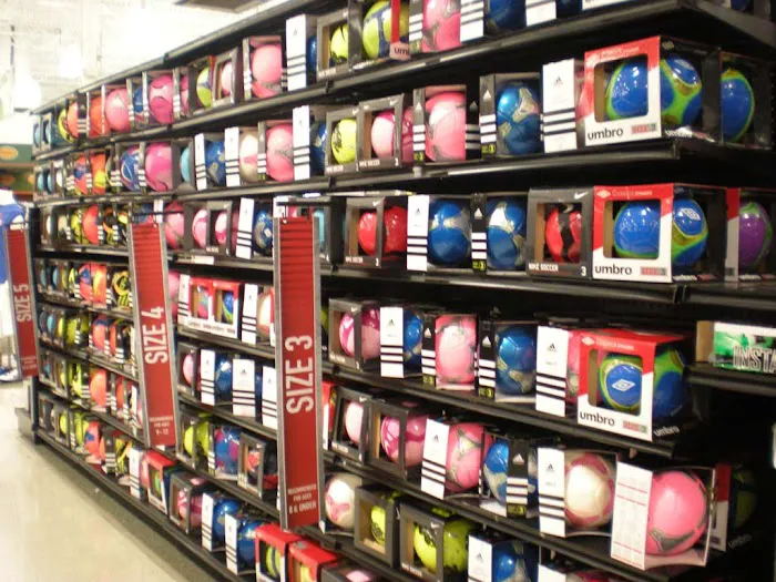 DICK'S Sporting Goods 7