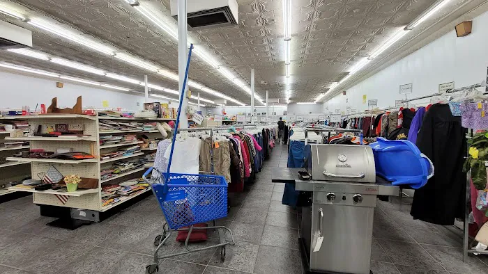 Fan Tastic Thrift Store 9