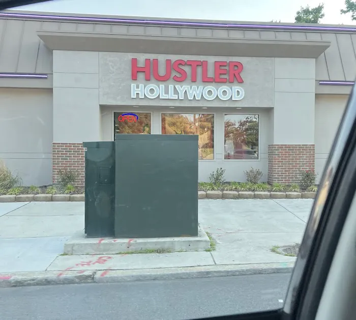 HUSTLER® Hollywood 6