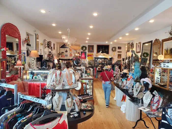 Bougie Goat Boutique 1