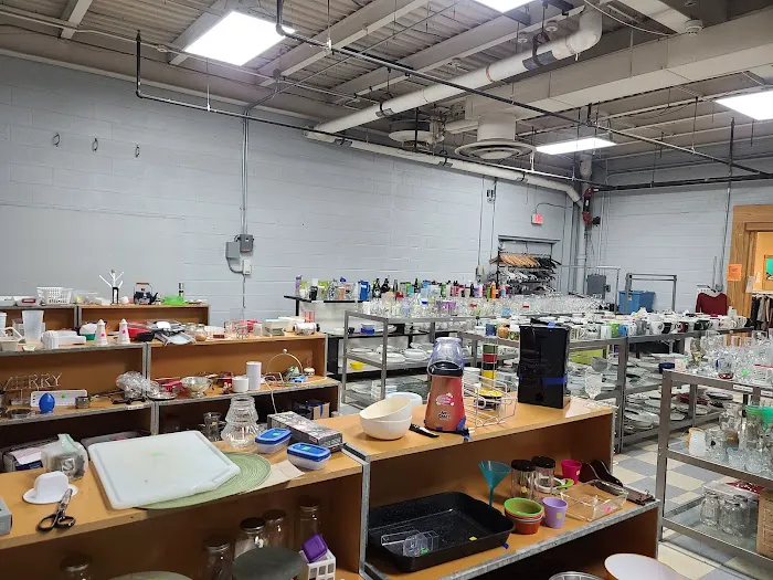 Diversity Thrift 4