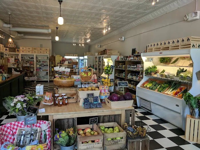 Little House Green Grocery 0