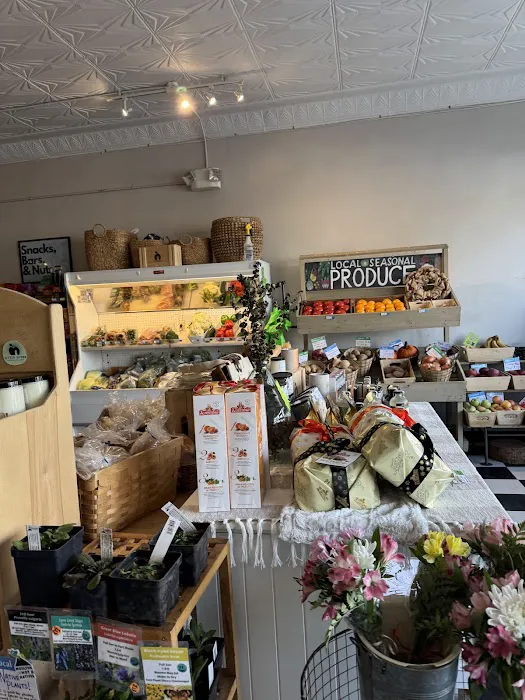 Little House Green Grocery 7