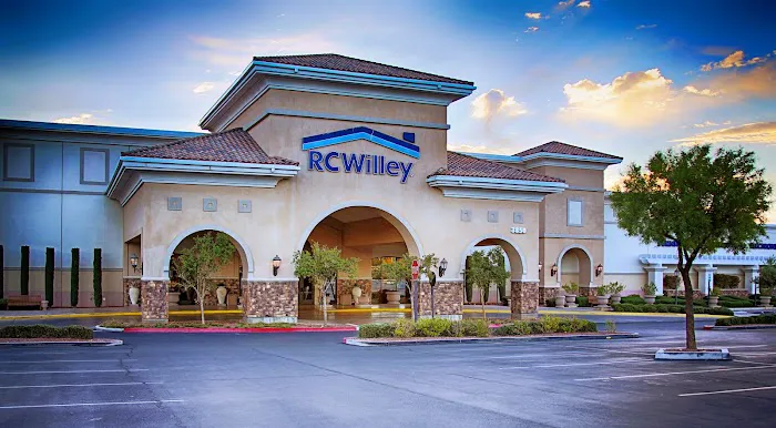 RC Willey 0