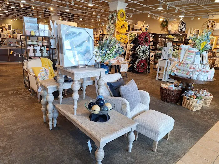 Kirkland's Home 7