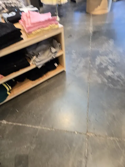 Urban Outfitters 7