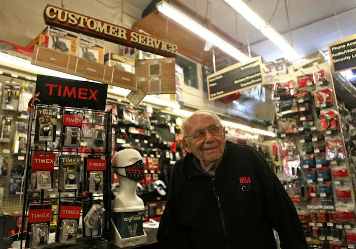 Cole Hardware 7