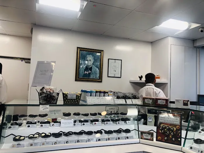 See's Candies 8