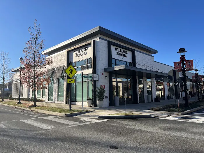 Williams-Sonoma 3