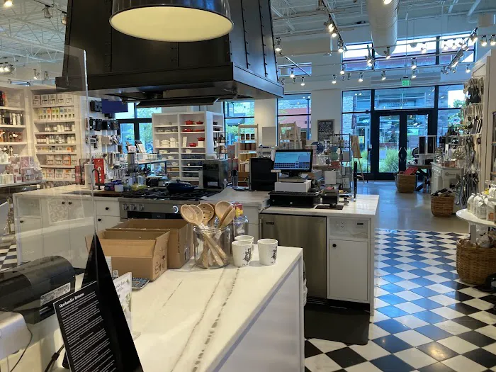 Williams-Sonoma 7