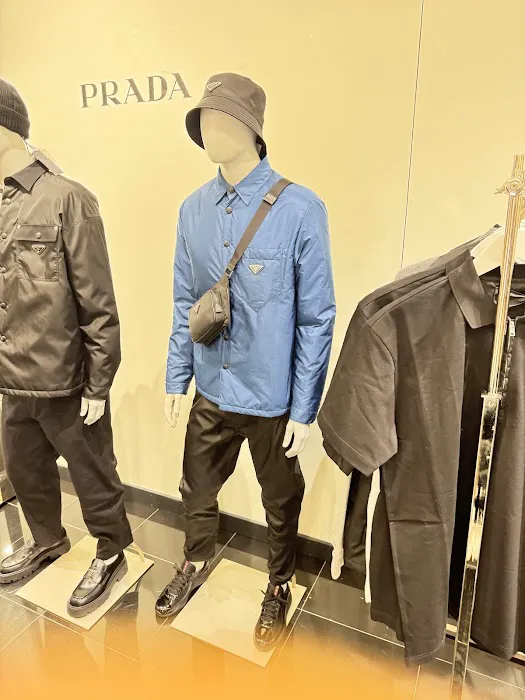 Bloomingdale's 1