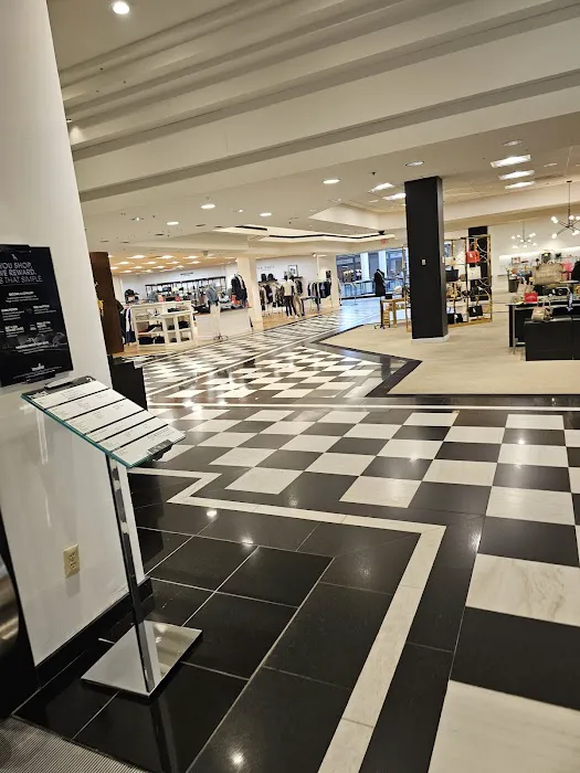 Bloomingdale's 3