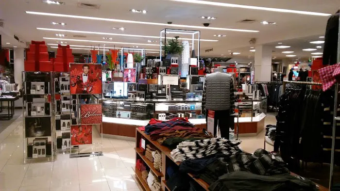 Macy's 9