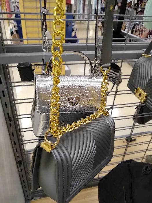 Marshalls & HomeGoods 4