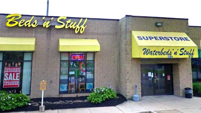 Waterbeds 'n' Stuff 1